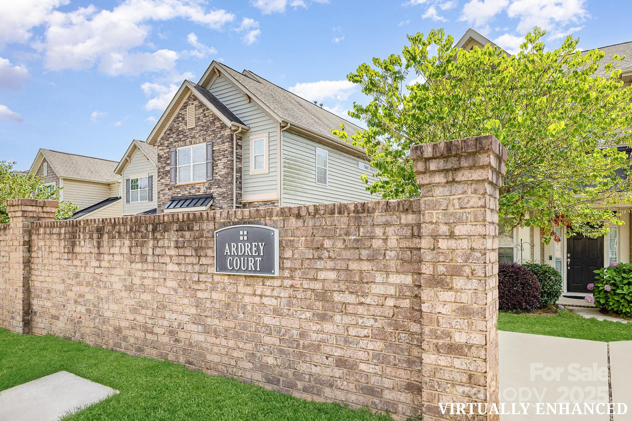 10105 Community House Road Charlotte, NC 28277 - Photo 1 of 40 Gallery Image 1