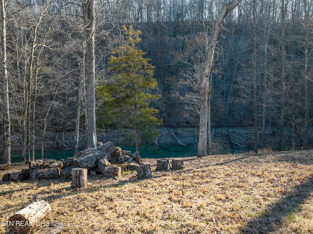 $280,000 | 348 Wagon Lane, Speedwell, TN 37870