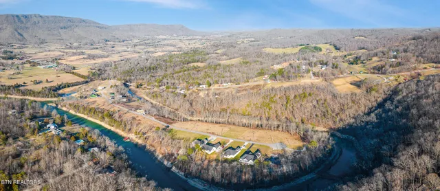 $280,000 | 348 Wagon Lane, Speedwell, TN 37870