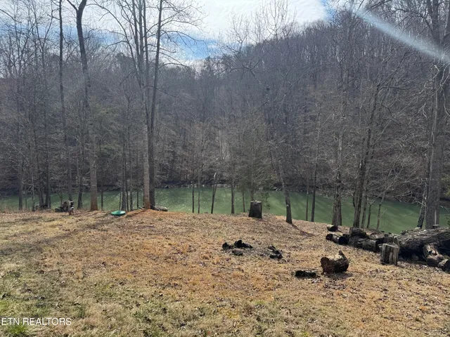 $280,000 | 348 Wagon Lane, Speedwell, TN 37870