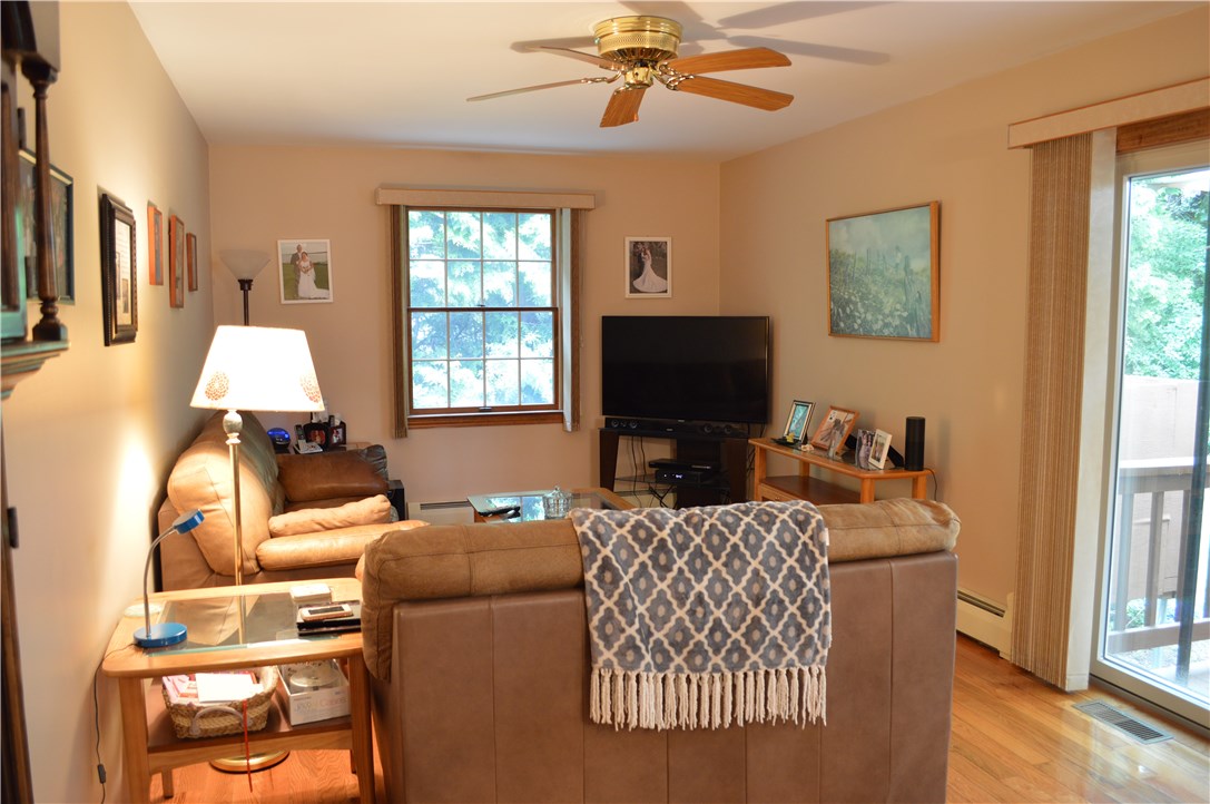 8 Wildwood Road Narragansett, RI 02882 - Photo 5 of 19