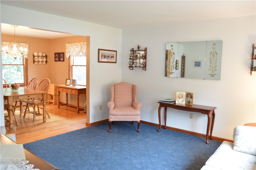 8 Wildwood Road Narragansett, RI 02882 - Photo 7 of 19