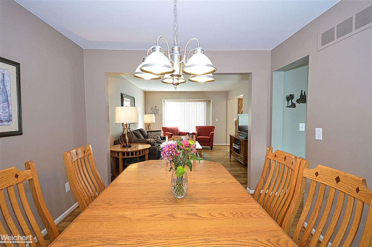 105 Arlington Drive Rochester, MI 48307 - Photo 16 of 68 31311941-15.JPG