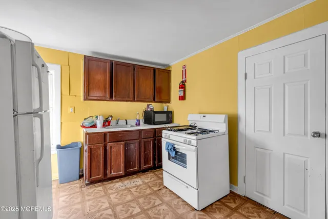 $395,000 | 21 Bowne Avenue, Freehold, NJ 07728