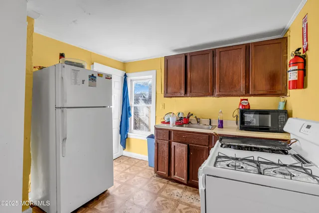 $395,000 | 21 Bowne Avenue, Freehold, NJ 07728