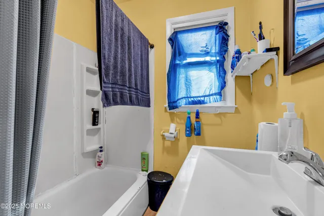 $395,000 | 21 Bowne Avenue, Freehold, NJ 07728