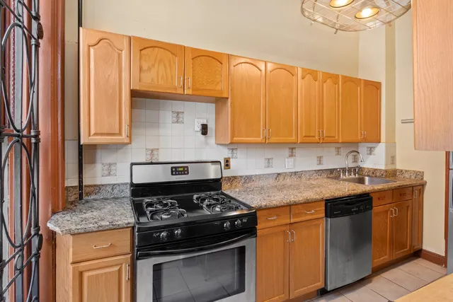 $3,490,000 | 69 7th Avenue | Park Slope