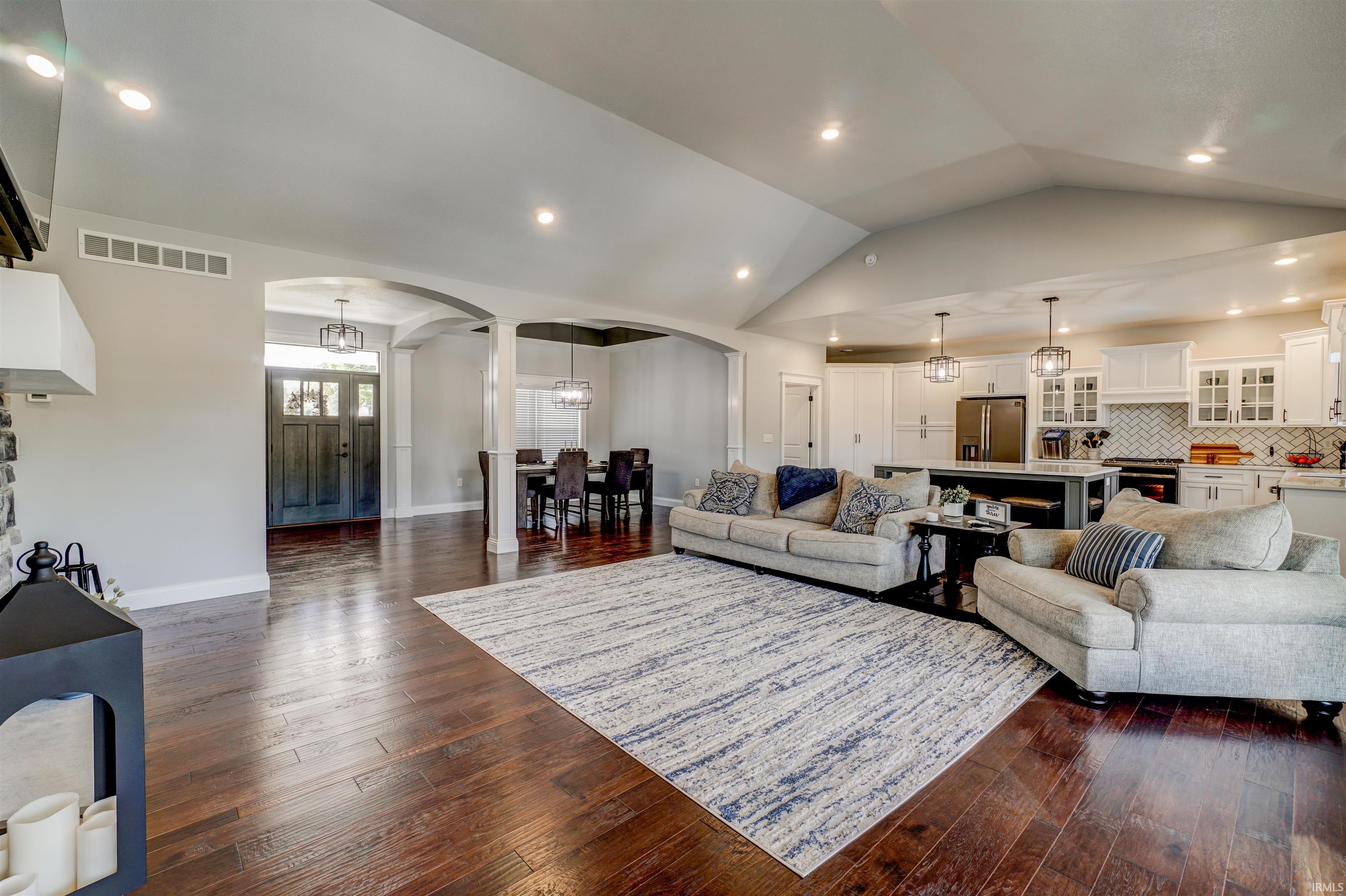 238 Wood School Road Loogootee, IN 47553 - Photo 4 of 36 Gallery Image 4