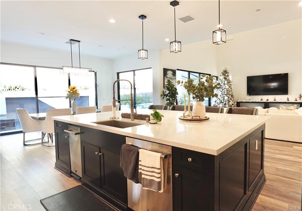 20551 Hummingbird Court Porter Ranch, CA 91326 - Photo 11 of 40 Island front view