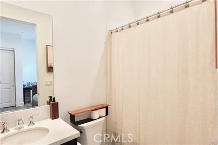20551 Hummingbird Court Porter Ranch, CA 91326 - Photo 30 of 40 Bathroom 3