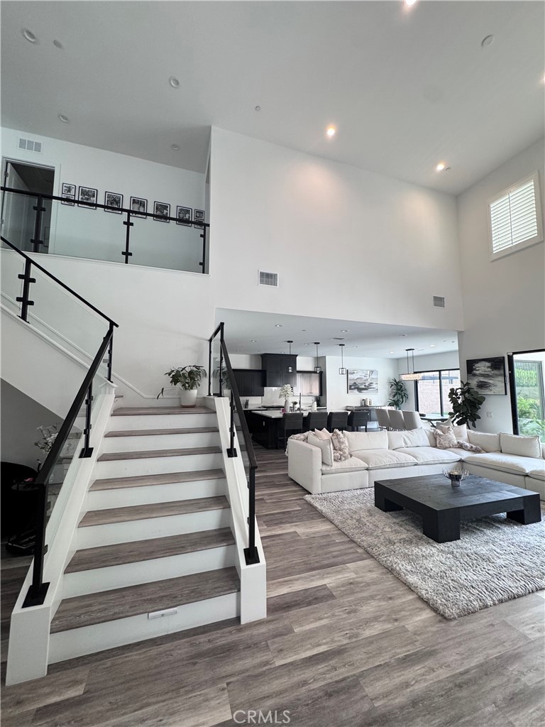 20551 Hummingbird Court Porter Ranch, CA 91326 - Photo 6 of 40 Stairs