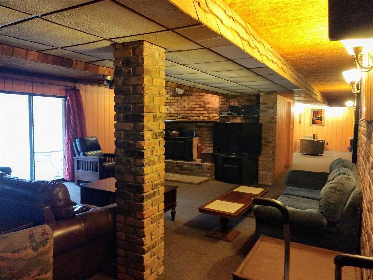 12427 Center Road Fenton, MI 48430 - Photo 25 of 52