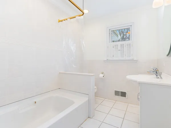 $445,000 | 510 South President Street, Wheaton, IL 60187