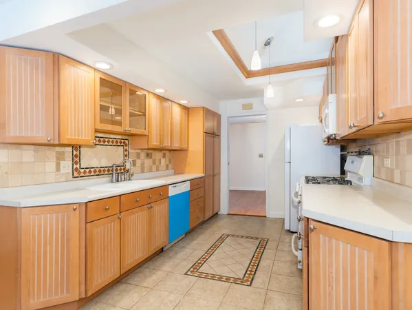 $445,000 | 510 South President Street, Wheaton, IL 60187