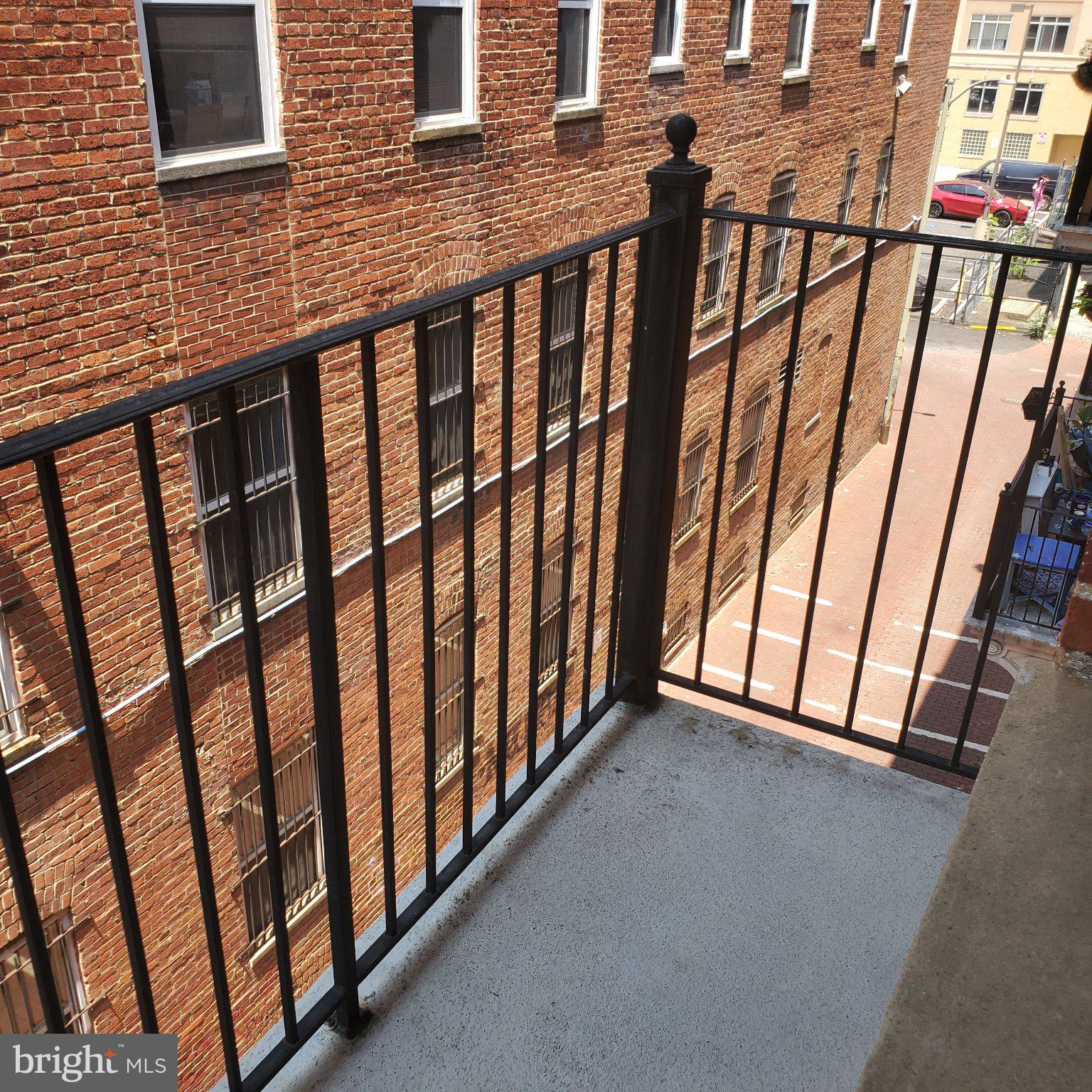 1401 Columbia Road Northwest, Unit 307 Washington, DC 20009 - Photo 20 of 37
