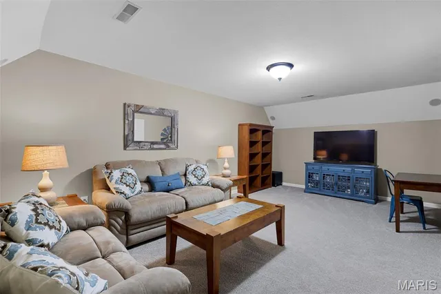 $619,900 | 121 Fox Hill Court, Edwardsville, IL 62025