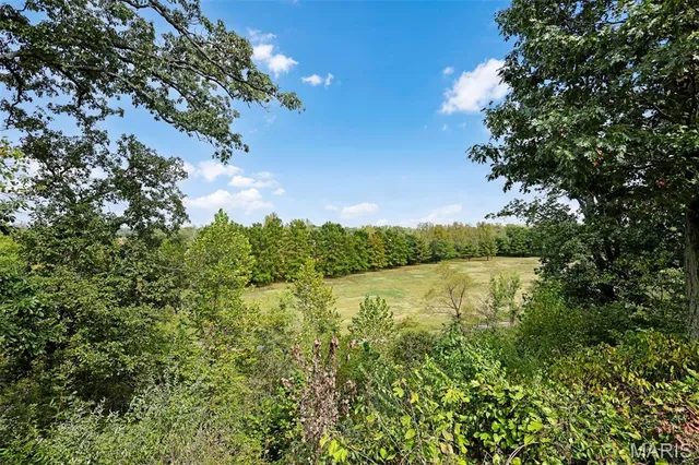 $619,900 | 121 Fox Hill Court, Edwardsville, IL 62025