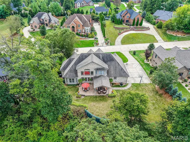 $619,900 | 121 Fox Hill Court, Edwardsville, IL 62025