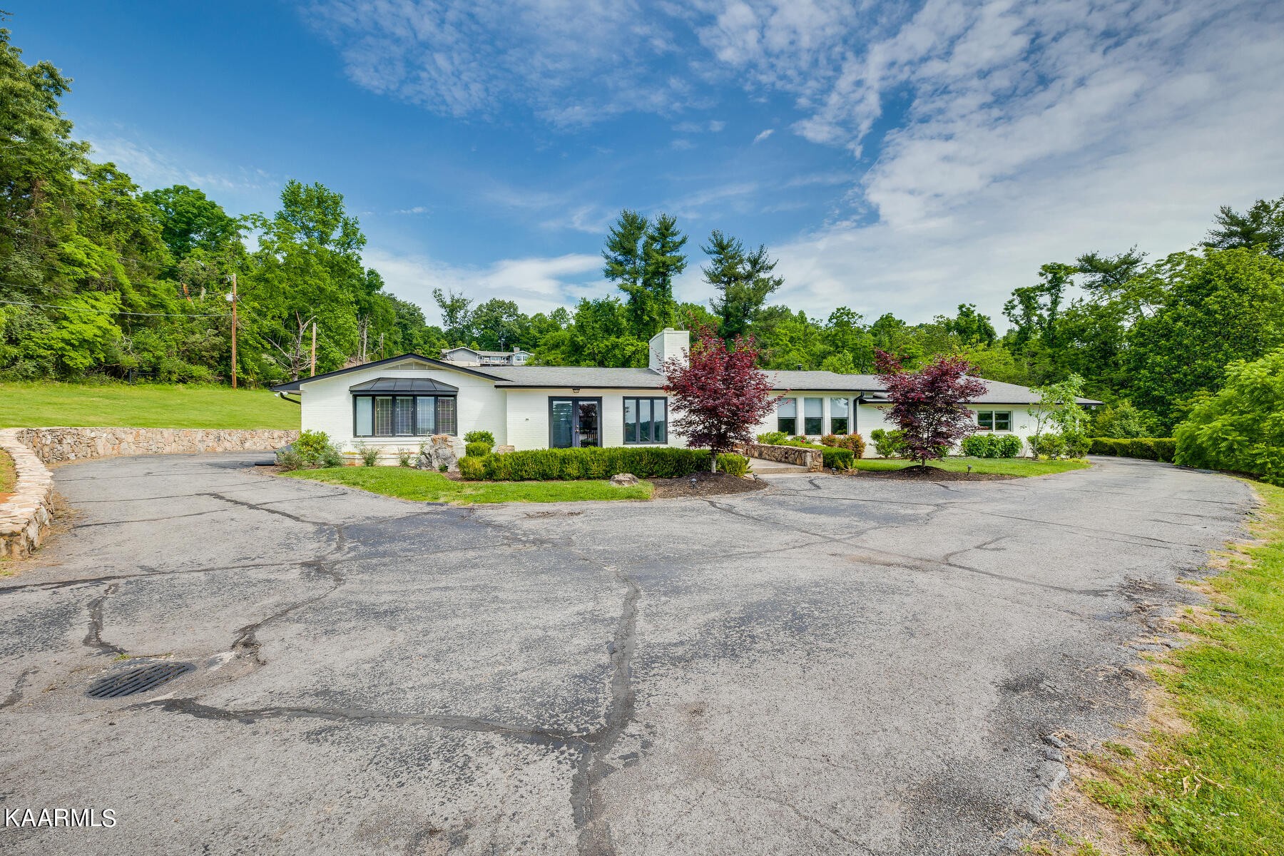 7652 Charlton Road Knoxville, TN 37920 - Photo 1 of 23 Gallery Image 1