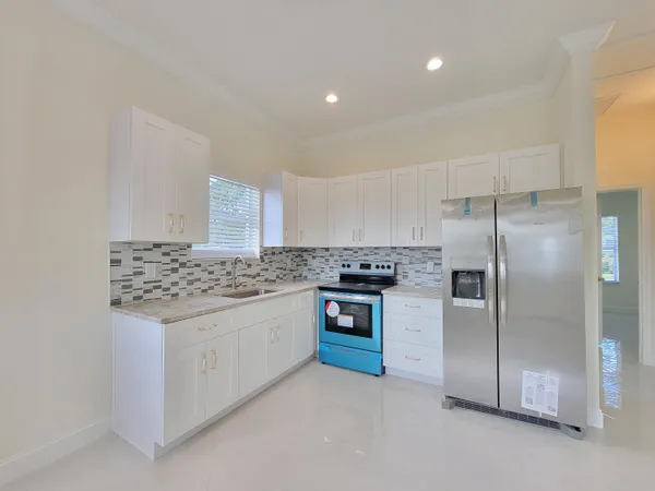 $2,500 | 4649 Lillian Avenue, Unit A, Palm Beach Gardens, FL 33418