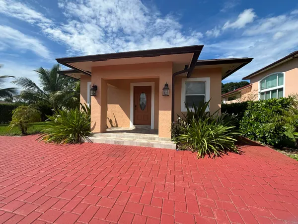 $2,500 | 4649 Lillian Avenue, Unit A, Palm Beach Gardens, FL 33418