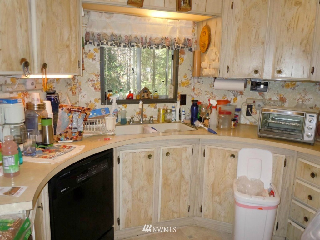 341 Northeast Pine Camp Road Belfair, WA 98528 - Photo 2 of 15 Gallery Image 2