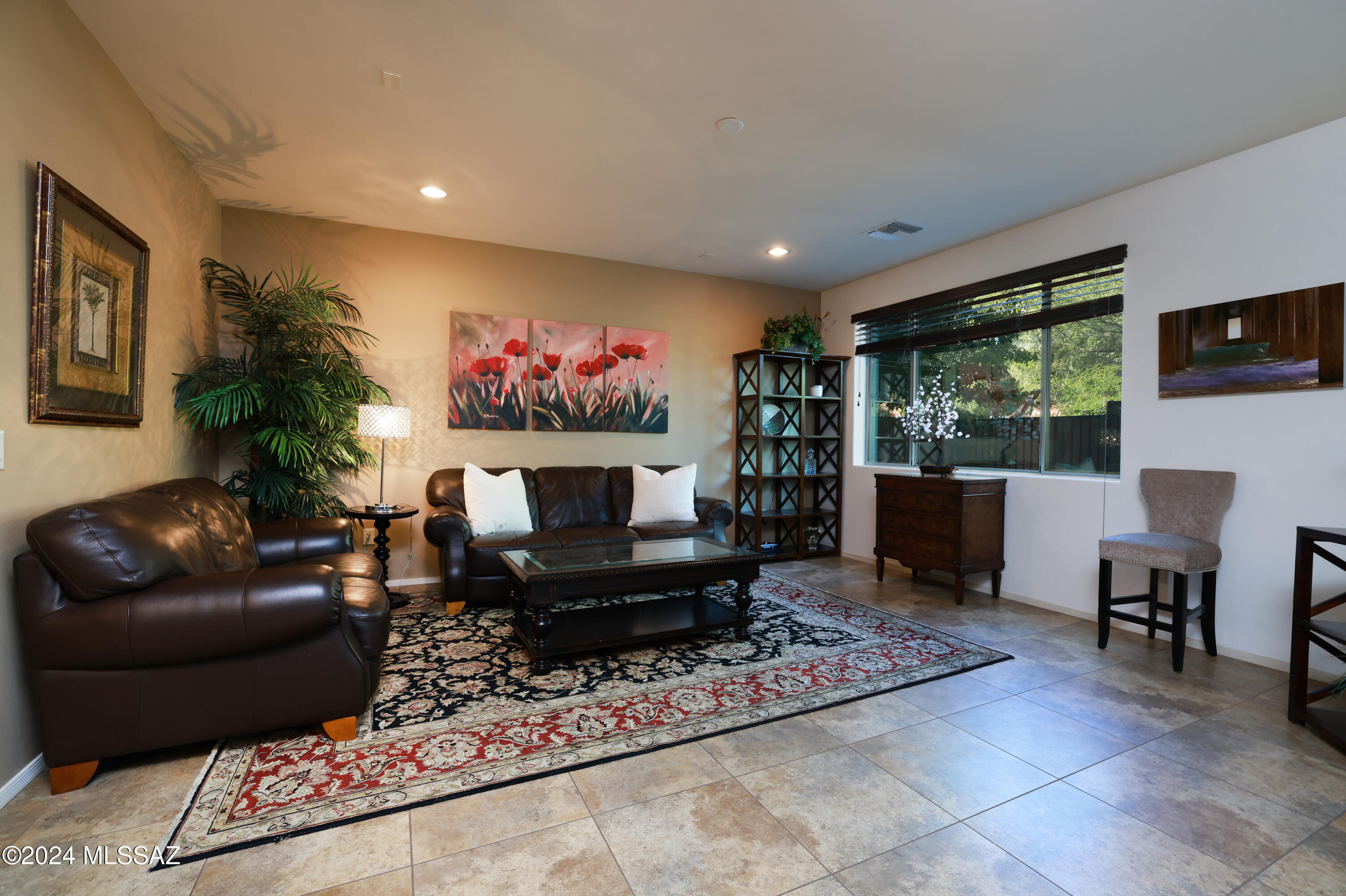 4289 North Golden Ridge Lane Tucson, AZ 85718 - Photo 2 of 33 Gallery Image 2
