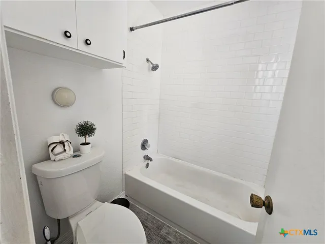 $318,900 | 1648 Eastwood Drive, Seguin, TX 78155