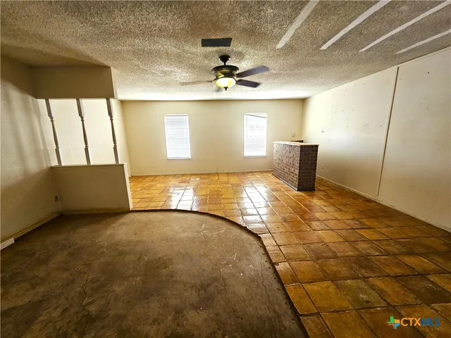 $318,900 | 1648 Eastwood Drive, Seguin, TX 78155