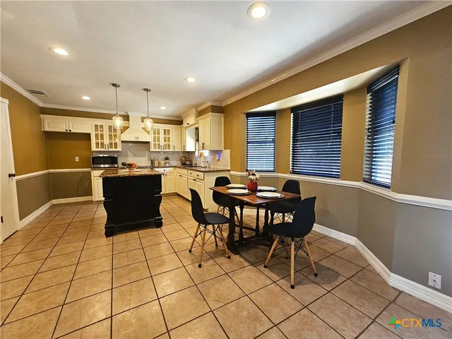 $318,900 | 1648 Eastwood Drive, Seguin, TX 78155