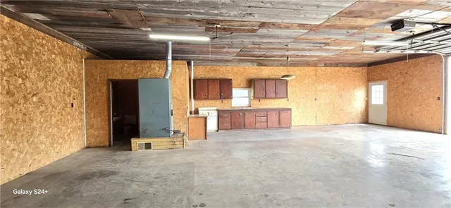 $799,999 | 24770 Earnest Road, Lane, KS 66042