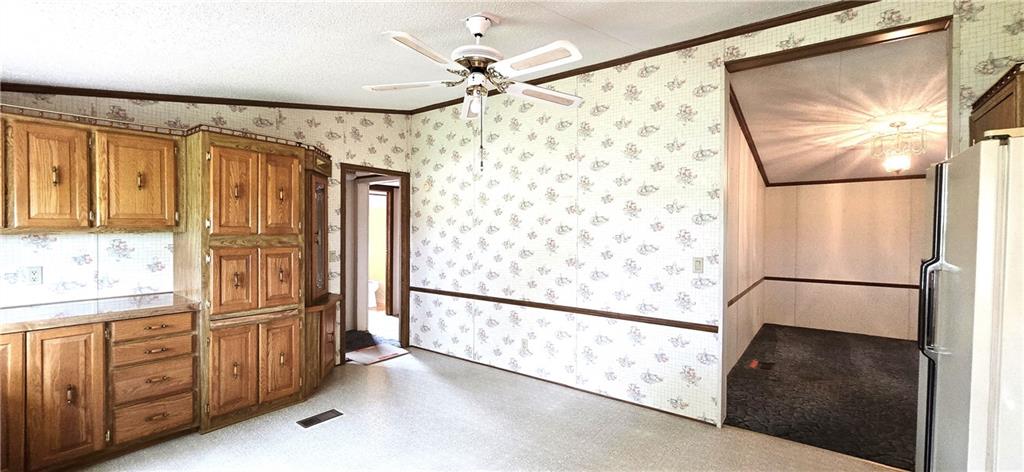 24770 Earnest Road Lane, KS 66042 - Photo 24 of 57