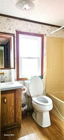 $799,999 | 24770 Earnest Road, Lane, KS 66042