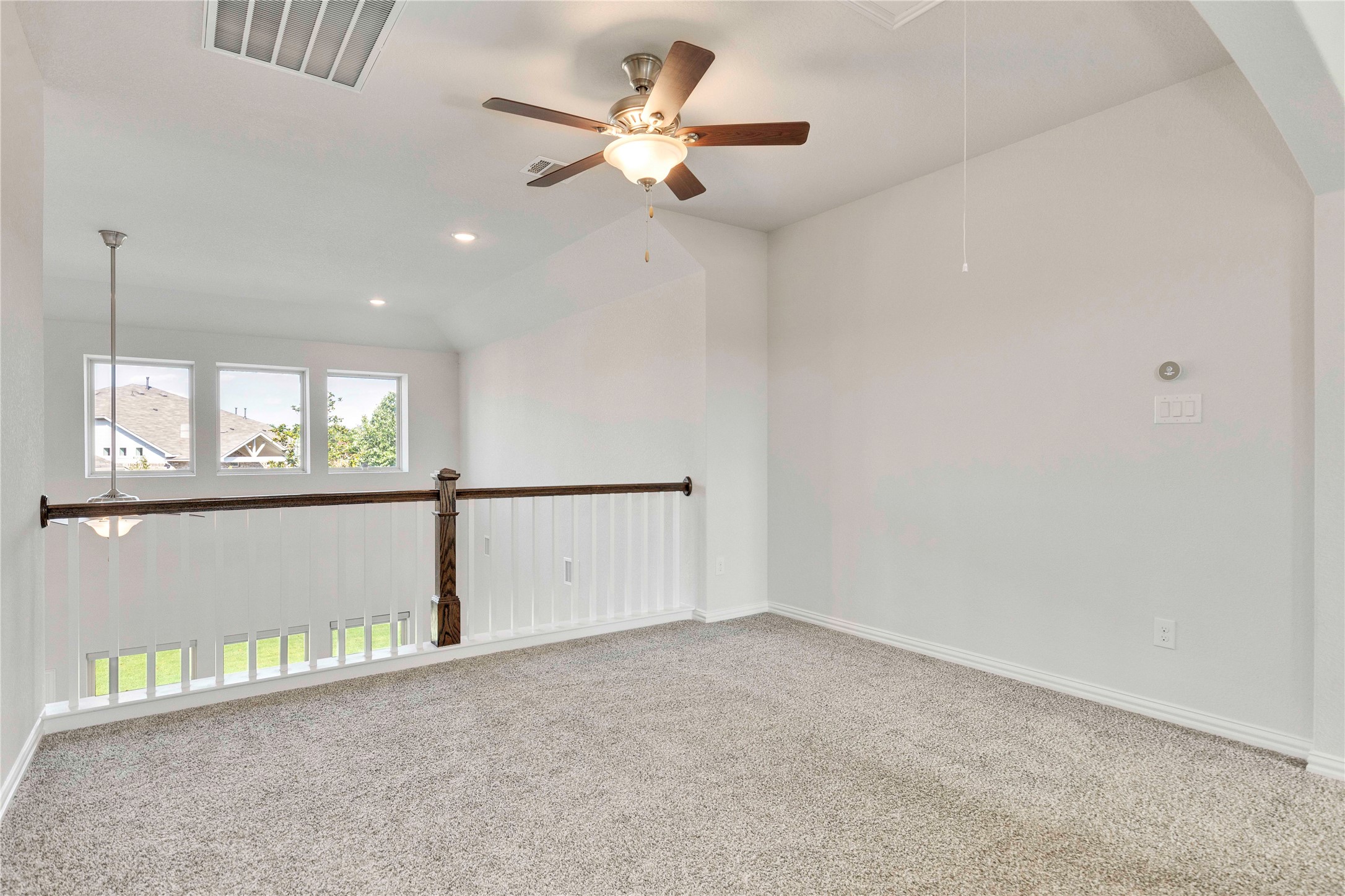 124 Leadtree Loop Buda, TX 78610 - Photo 13 of 19