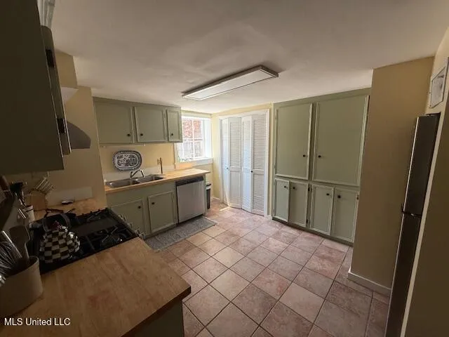 $255,000 | 129 South Commerce Street, Natchez, MS 39120