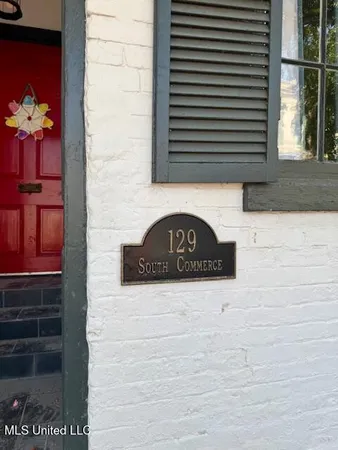 $255,000 | 129 South Commerce Street, Natchez, MS 39120