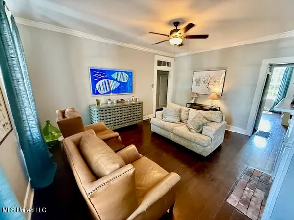 $255,000 | 129 South Commerce Street, Natchez, MS 39120