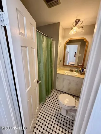 $255,000 | 129 South Commerce Street, Natchez, MS 39120