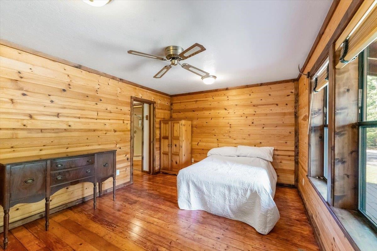 2331 Davis Place Road Mount Shasta, CA 96067 - Photo 17 of 41 Gallery Image 17