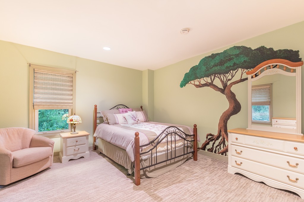 278 Maple Street Middleton, MA 01949 - Photo 13 of 26 Gallery Image 13