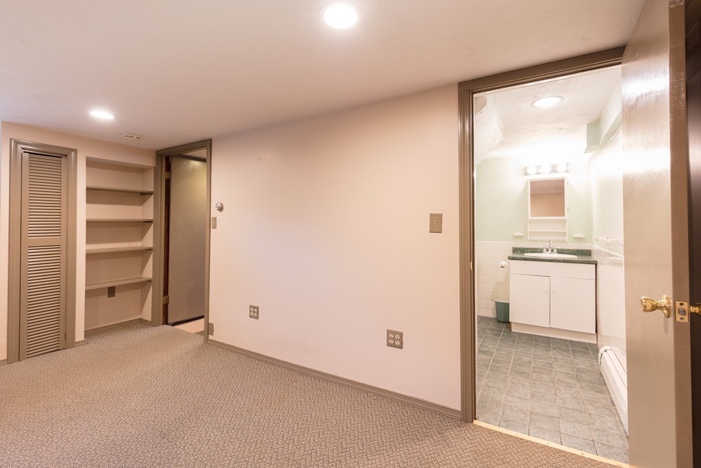 278 Maple Street Middleton, MA 01949 - Photo 15 of 26 Gallery Image 15