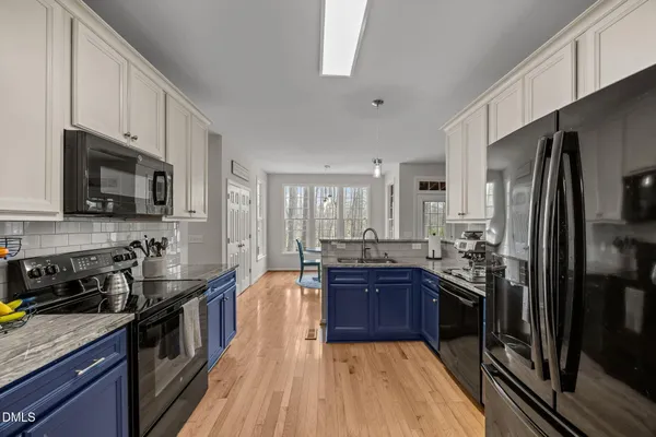 $525,000 | 202 Oakmont Court, Mebane, NC 27302