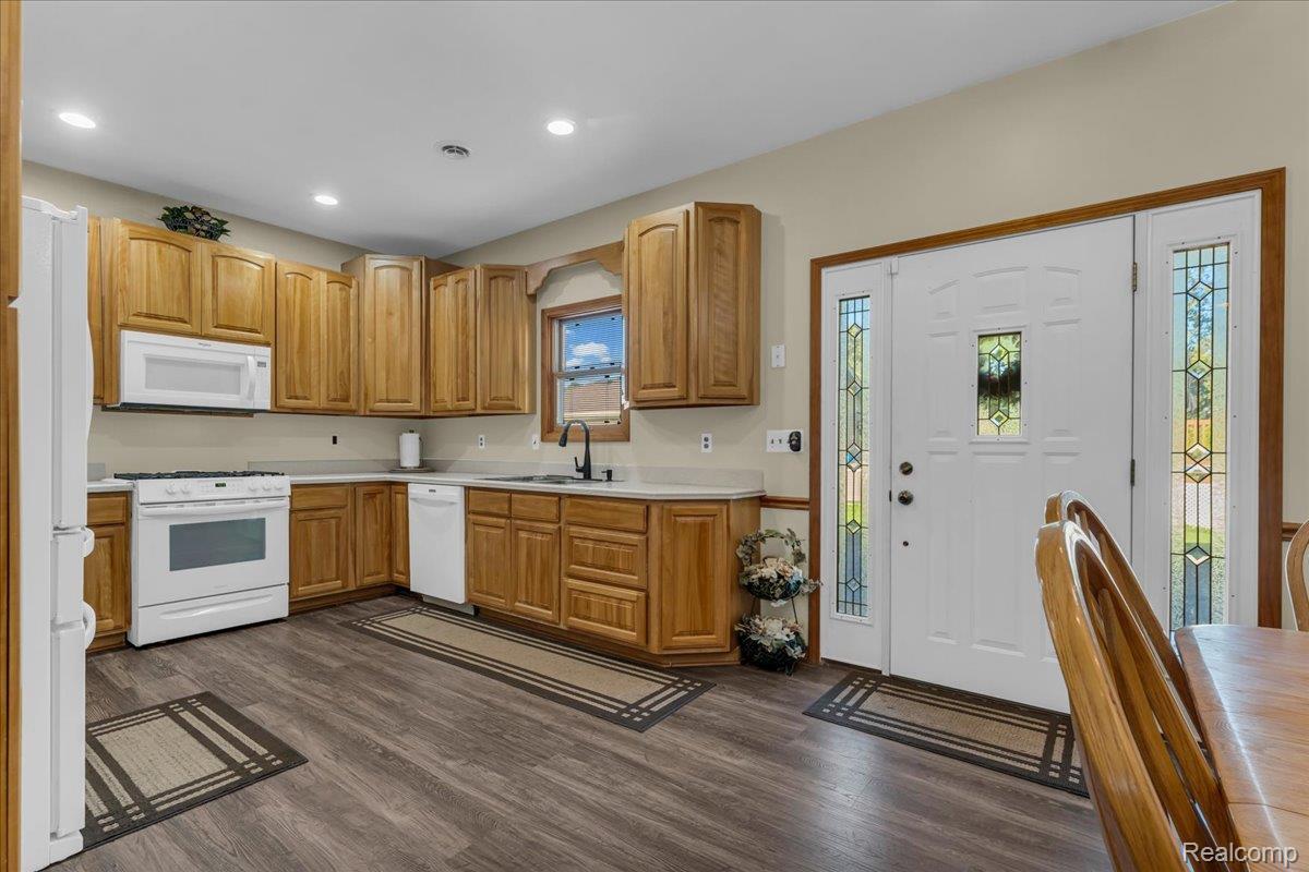 27520 West Road Romulus, MI 48174 - Photo 32 of 72 22-27520 West Rd-22.jpg