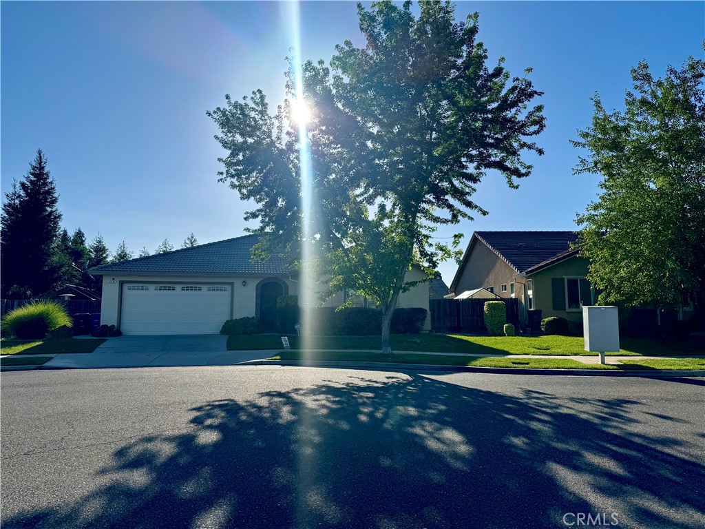 4861 Langley Way Merced, CA 95348 - Photo 2 of 24