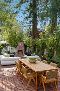 $4,750,000 | 420 West Poplar Avenue, San Mateo, CA 94402