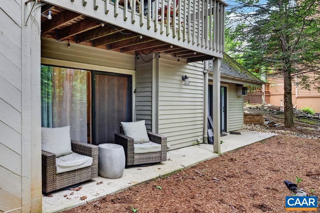 2246 Tanners Ridge Roseland, VA 22967 - Photo 16 of 18