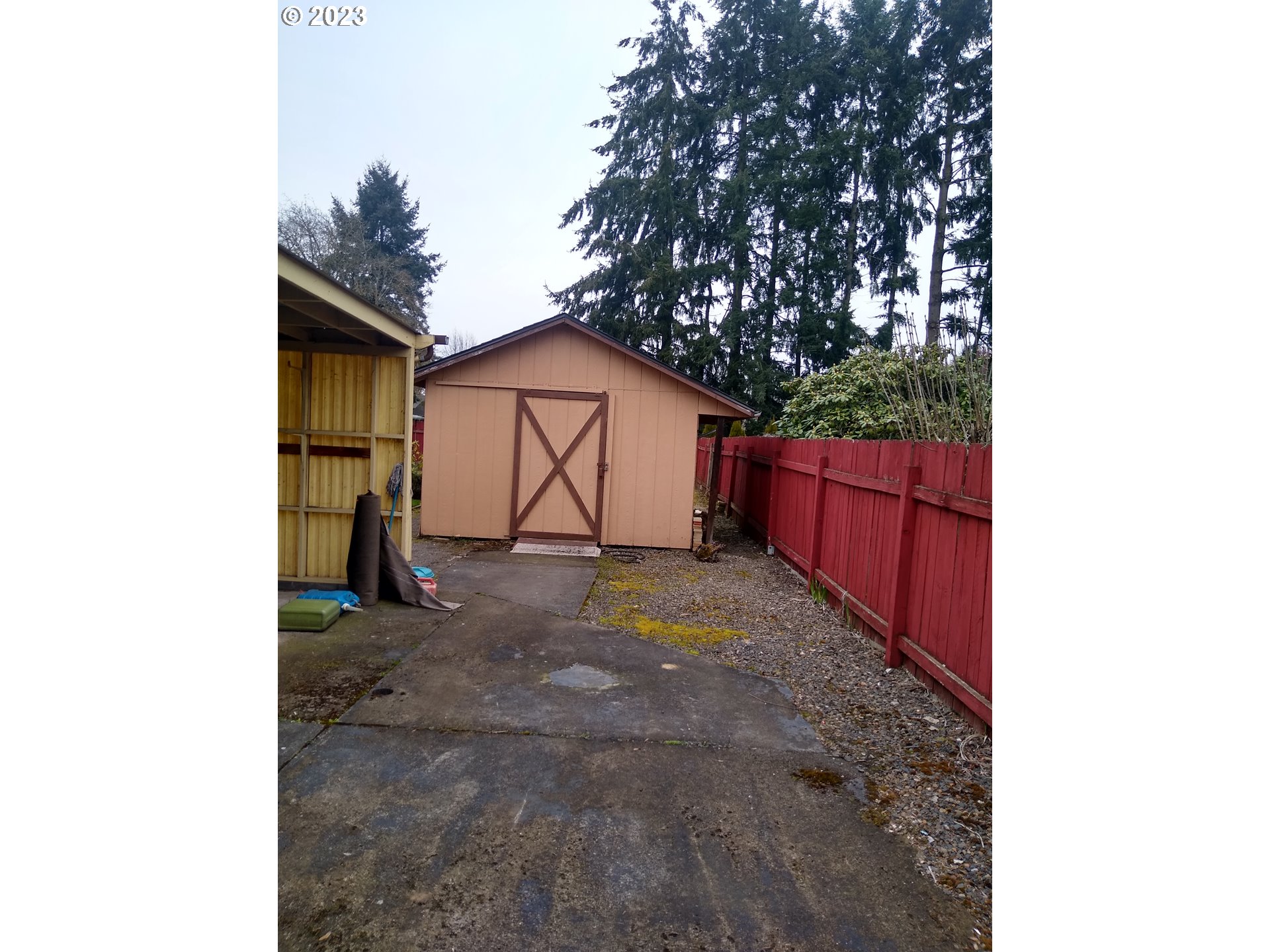 217 Dibblee Lane Eugene, OR 97404 - Photo 9 of 12