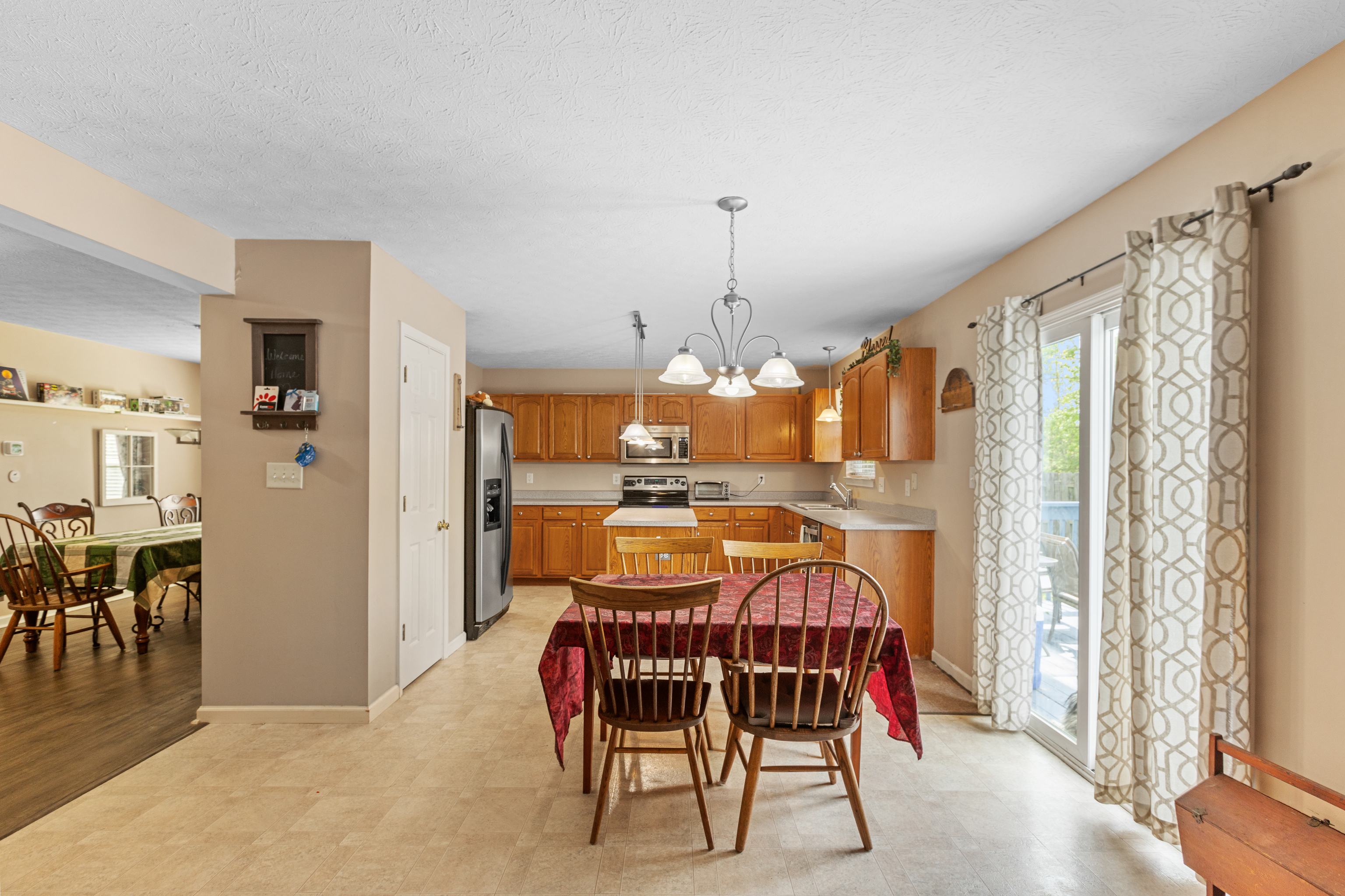 1082 Pine Ridge Way Brownsburg, IN 46112 - Photo 11 of 29