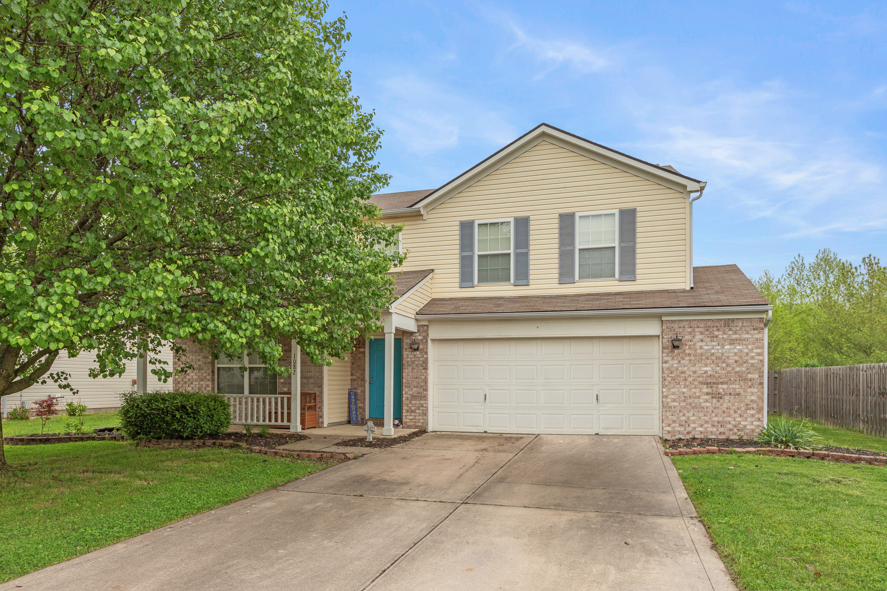 1082 Pine Ridge Way Brownsburg, IN 46112 - Photo 2 of 29