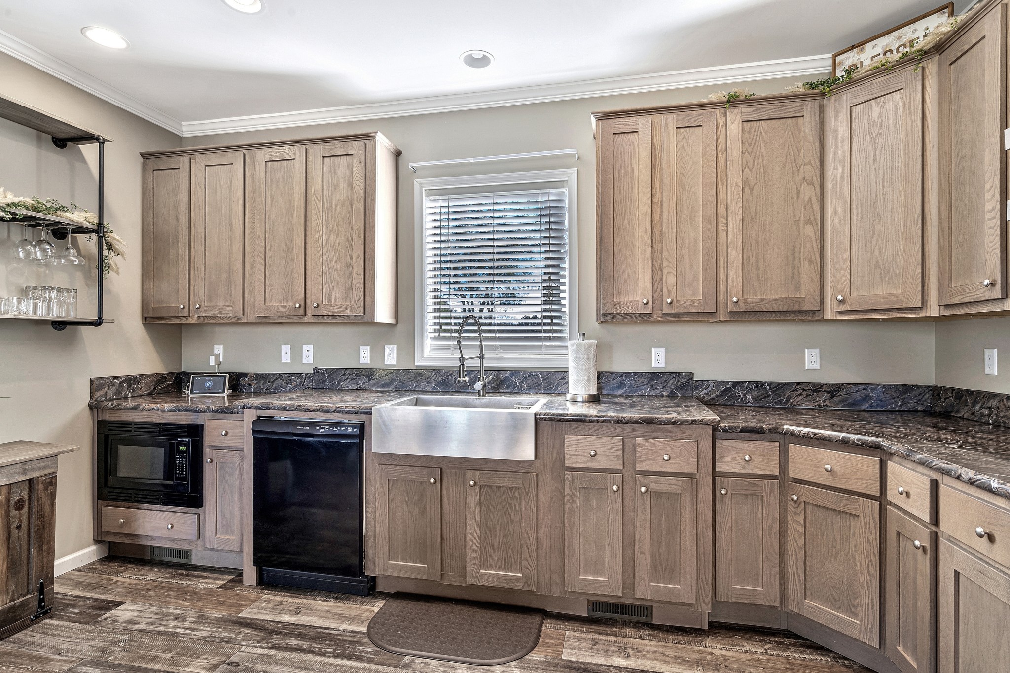 5611 Wayside Road Christiana, TN 37037 - Photo 9 of 42 Gallery Image 9